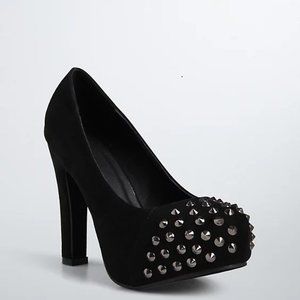 Black Platform Pump